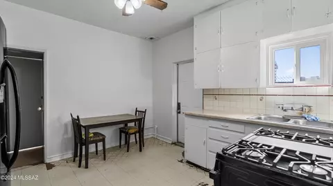 120 E 28th St, South Tucson, AZ 85713 photo 6