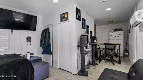 120 E 28th St, South Tucson, AZ 85713 photo 17