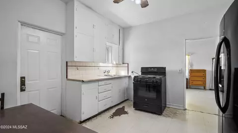 120 E 28th St, South Tucson, AZ 85713 photo 7