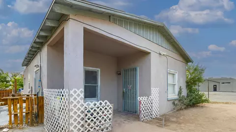 120 E 28th St, South Tucson, AZ 85713