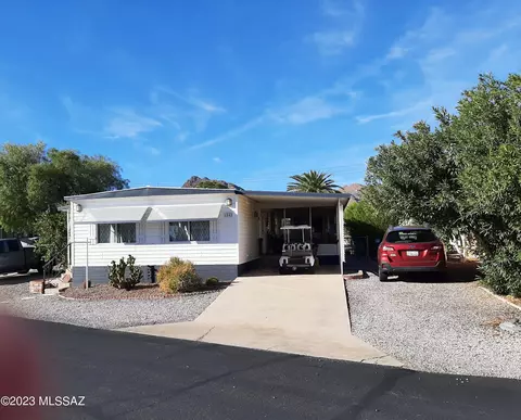 5548 W Flying M St, Tucson, AZ 85713