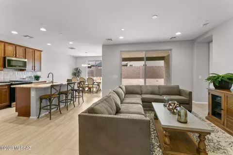 9754 E Copper Glance Trl, Tucson, AZ 85747 photo 1