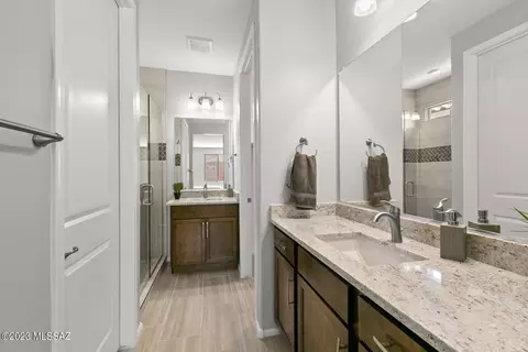 9754 E Copper Glance Trl, Tucson, AZ 85747 photo 7