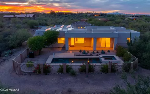 8639 S Sun Bar Ranch Pl, Vail, AZ 85641