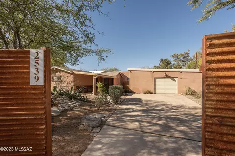 2539 N Treat Ave, Tucson, AZ 85716