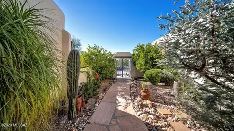 3610 Camino De La Familia, Tucson, AZ 85750