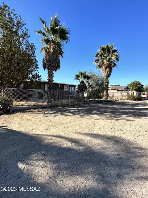 2651 W Roadrunner Rd, Tucson, AZ 85746