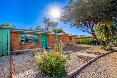 4850 E Waverly St, Tucson, AZ 85712