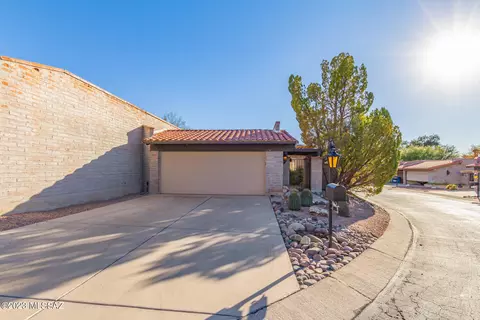 8444 N Via Tioga, Oro Valley, AZ 85704