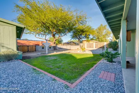 8263 E Winnepeg Pl, Tucson, AZ 85730 photo 17