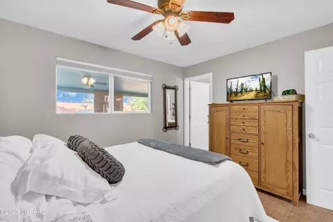 8263 E Winnepeg Pl, Tucson, AZ 85730 photo 8