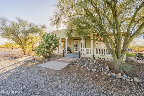 6561 E Camino Del Toro, Sahuarita, AZ 85629