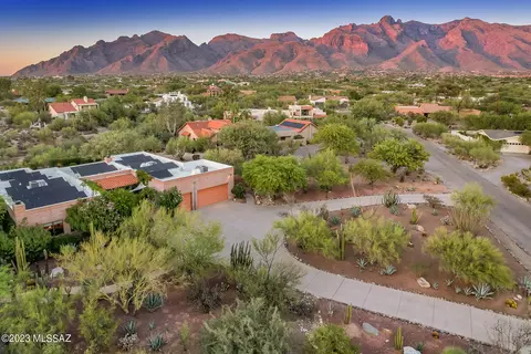 6161 N Camino Padre Isidoro, Tucson, AZ 85718