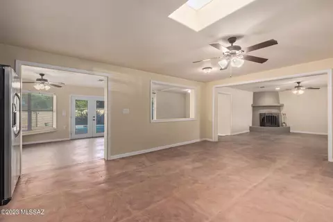 7521 E Tamara Pl, Tucson, AZ 85730 photo 6