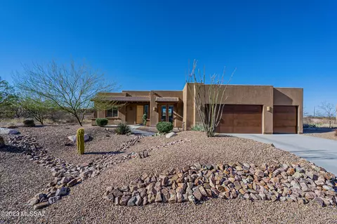 14352 E Willow Goldfinch Ct, Vail, AZ 85641