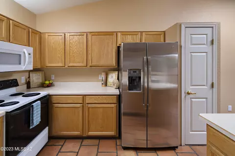8586 S Dubloon Way, Tucson, AZ 85756 photo 4
