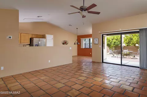 8586 S Dubloon Way, Tucson, AZ 85756 photo 9
