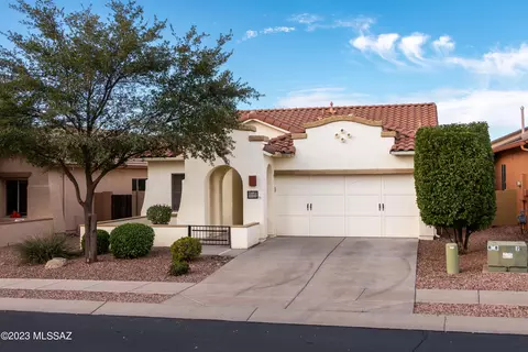 13553 N Garlenda Way, Tucson, AZ 85755