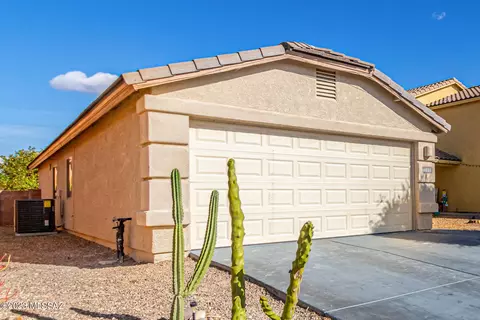 4035 E Angel Spirit Dr, Tucson, AZ 85756
