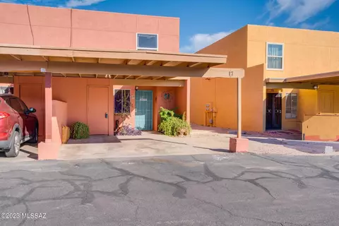 712 W Limberlost Dr #17, Tucson, AZ 85705