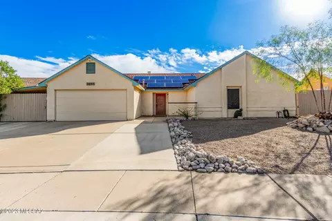 2697 W Calle De Dalias, Tucson, AZ 85745