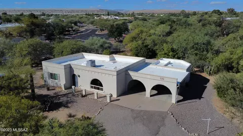 220 W Paseo Escondido, Green Valley, AZ 85614