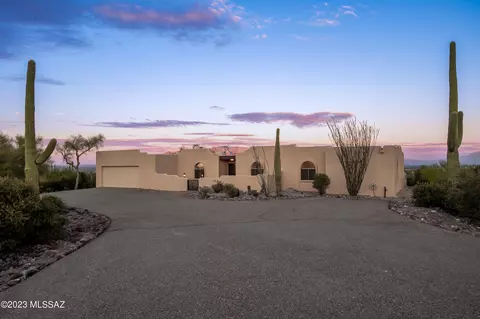 4900 W Jojoba Dr, Tucson, AZ 85745