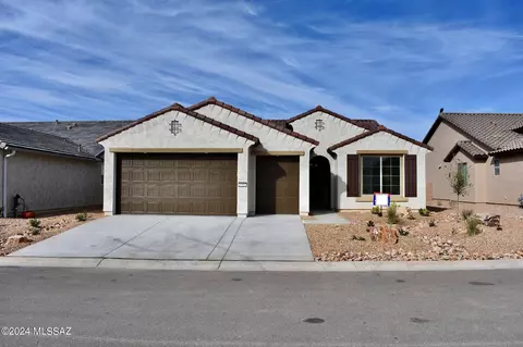 1565 E Marble Way, Green Valley, AZ 85614