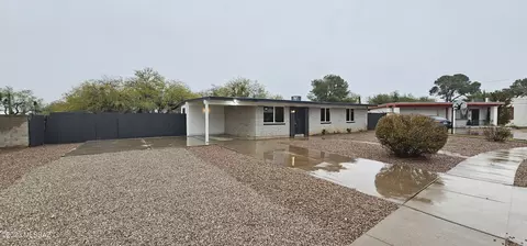 5949 N Antillon Pl, Tucson, AZ 85741