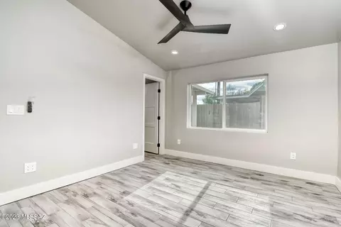 892 E Glenn St, Tucson, AZ 85719 photo 25