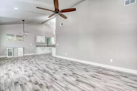 892 E Glenn St, Tucson, AZ 85719 photo 5