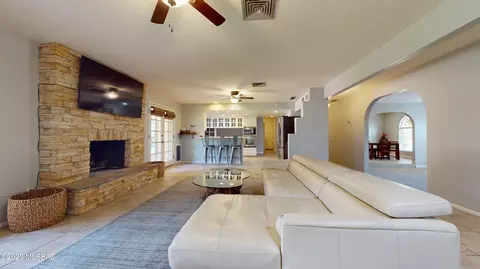 11861 E Injun Pl, Tucson, AZ 85749 photo 5