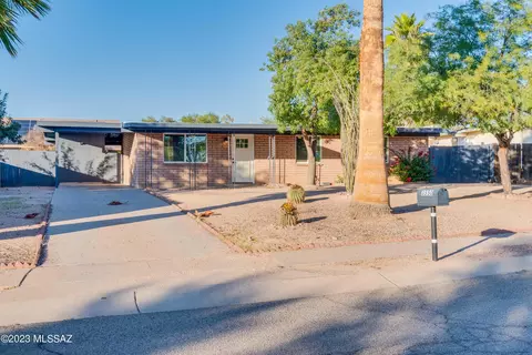 3550 W Eastham Ln, Tucson, AZ 85741