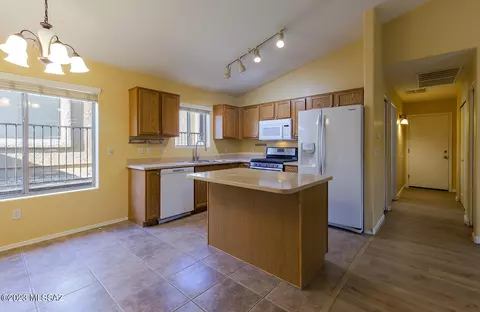 13282 E Mineta Ridge Dr, Vail, AZ 85641 photo 4
