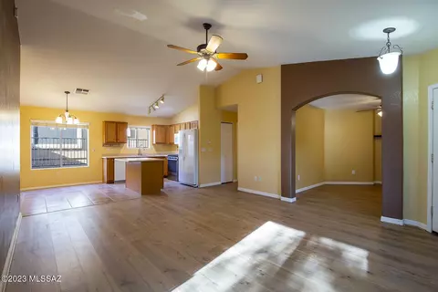 13282 E Mineta Ridge Dr, Vail, AZ 85641 photo 3