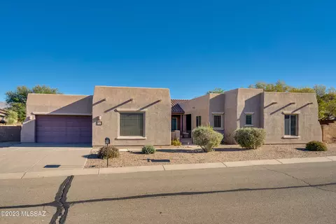 9613 S San Esteban Dr, Vail, AZ 85641