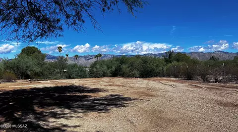 1347 N Golden Palomino Pl, Tucson, AZ 85710