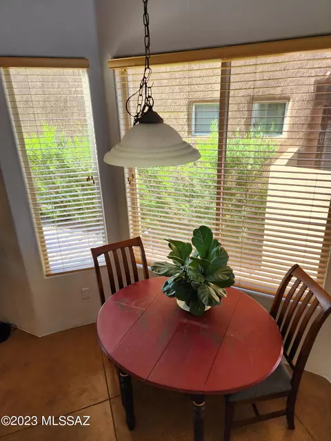 7664 E Sierra Park Loop, Tucson, AZ 85710 photo 6