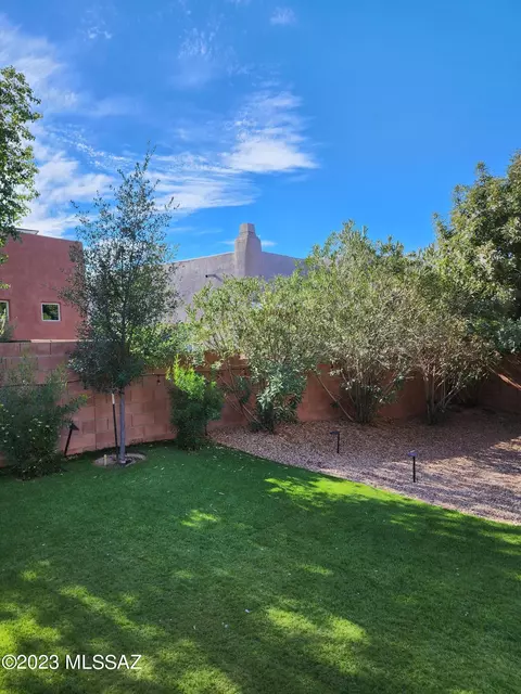 7664 E Sierra Park Loop, Tucson, AZ 85710 photo 17