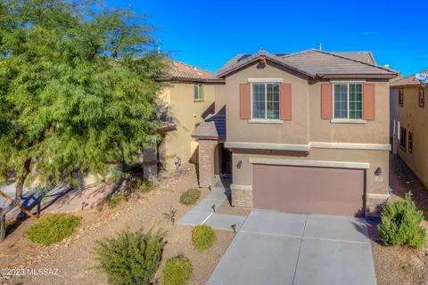 670 W Calle Ocarina, Sahuarita, AZ 85629