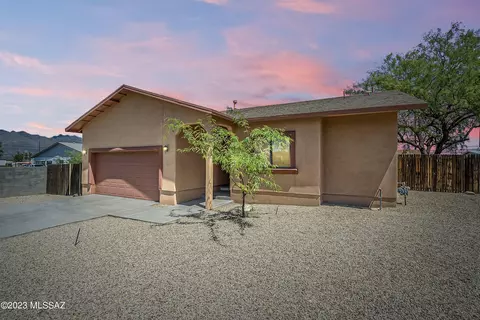 3452 E Grant Rd, Tucson, AZ 85716