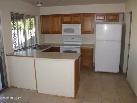 3500 S Frick Ave, Tucson, AZ 85730