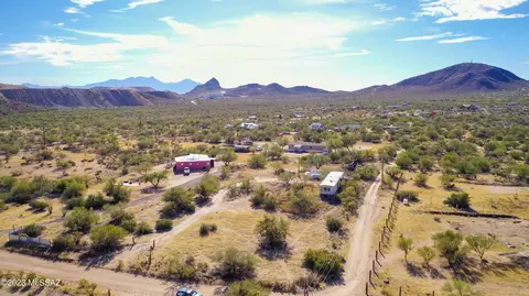 6225 W Maverick Rd #1, Sahuarita, AZ 85629