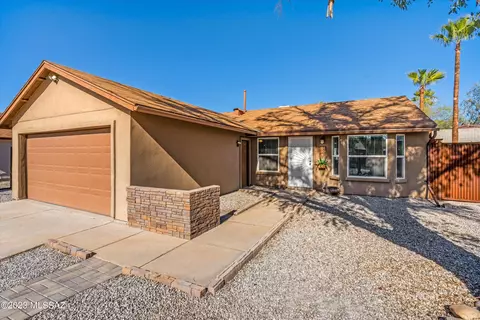 4500 W Meggan Pl, Tucson, AZ 85741