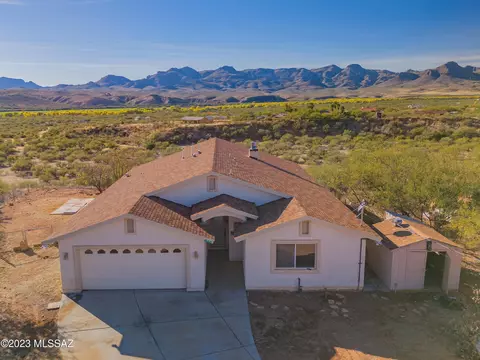 1624 Canta Ct, Rio Rico, AZ 85648