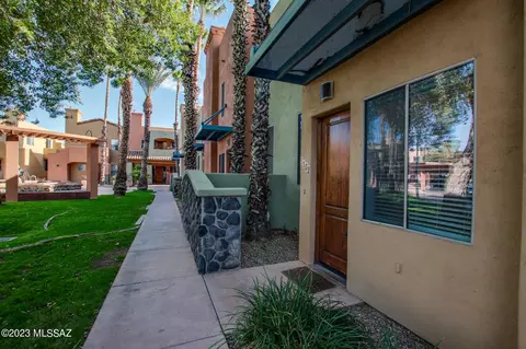446 N Campbell Ave #5102, Tucson, AZ 85719