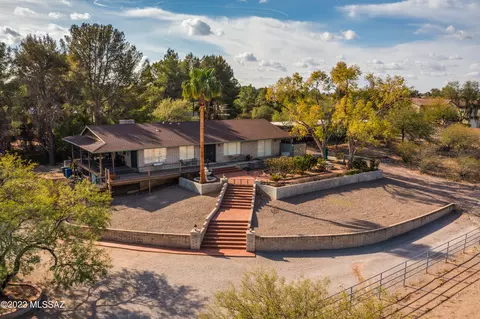 2755 N Sahuara Ave, Tucson, AZ 85712