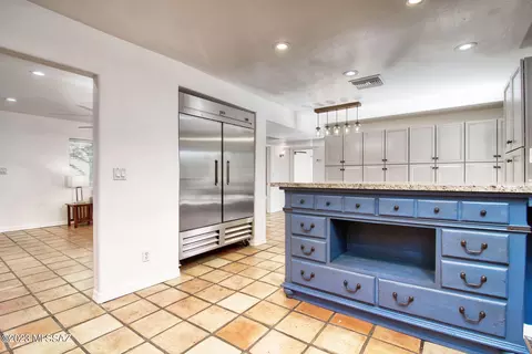 2558 E Hampton St, Tucson, AZ 85716 photo 7
