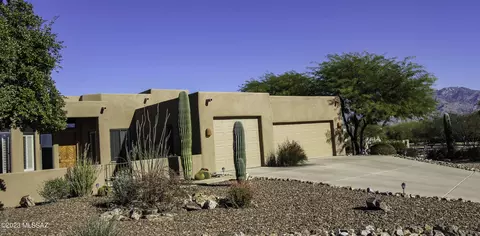 968 W Lightning Song Pl, Oro Valley, AZ 85755