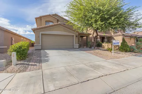 9006 S Silkwood Ln, Tucson, AZ 85756